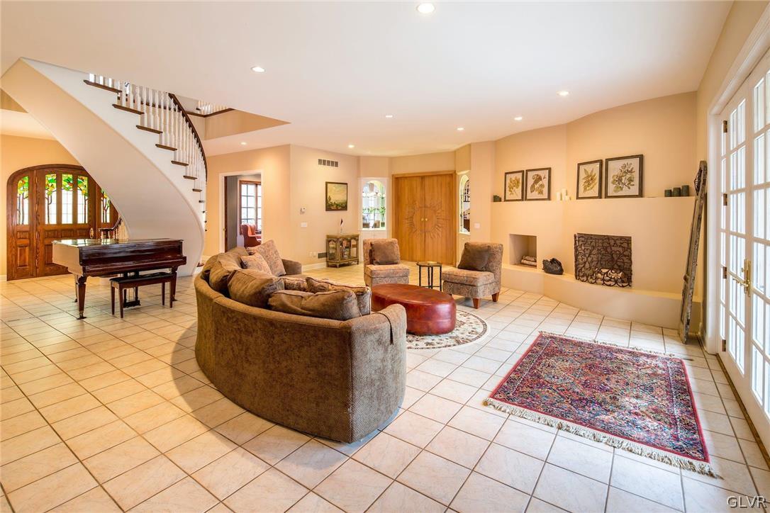 1721 Wildberry Road Bethlehem, PA 18015 - Photo 7 of 47 Gallery Image 7