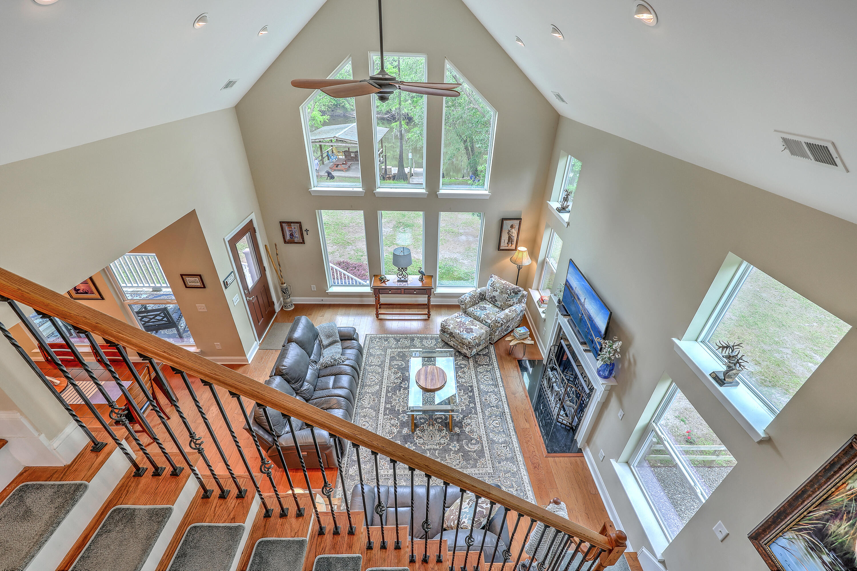 100 Canal Road St. George, SC 29477 - Photo 29 of 58 Living Area