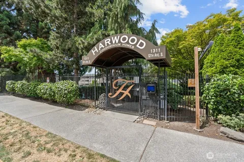 $400,000 | 1311 12th Avenue South, Unit D103, Seattle, WA 98144