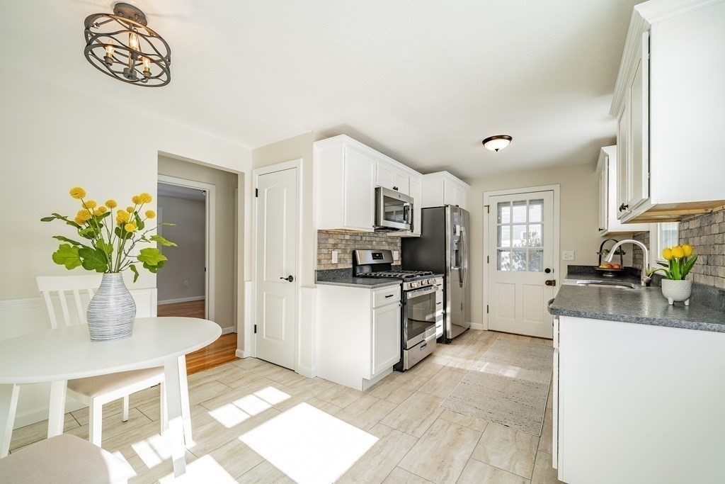 427 Soule Road Wilbraham, MA 01095 - Photo 17 of 29 Gallery Image 17