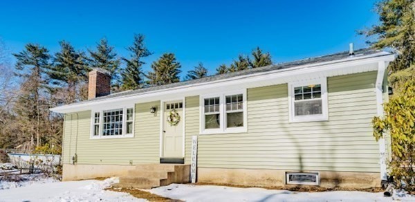 427 Soule Road Wilbraham, MA 01095 - Photo 2 of 29 Gallery Image 2