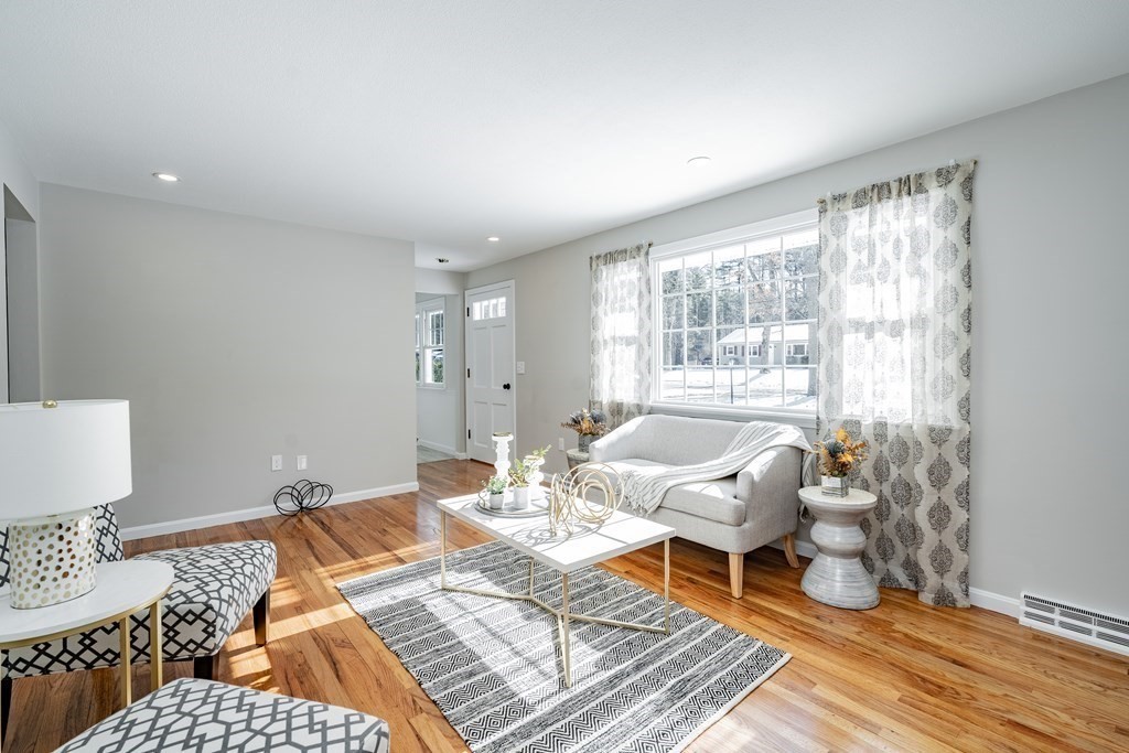 427 Soule Road Wilbraham, MA 01095 - Photo 6 of 29 Gallery Image 6