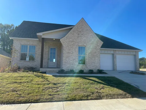 $328,900 | 400 Hyde Park Cove, Brandon, MS 39042