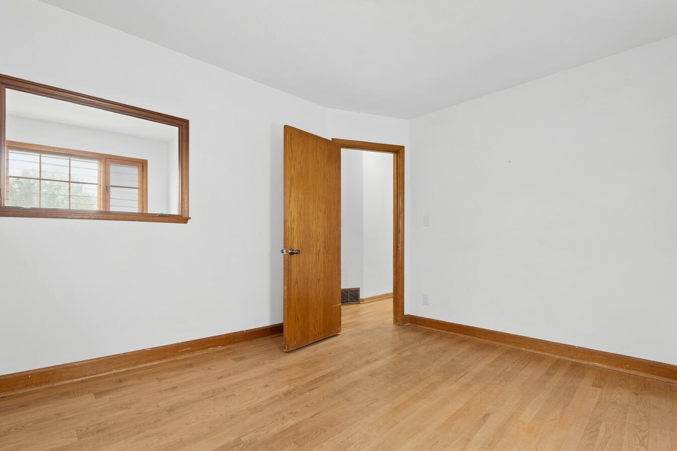7915 45th Avenue Kenosha, WI 53142 - Photo 12 of 21 Bedroom1