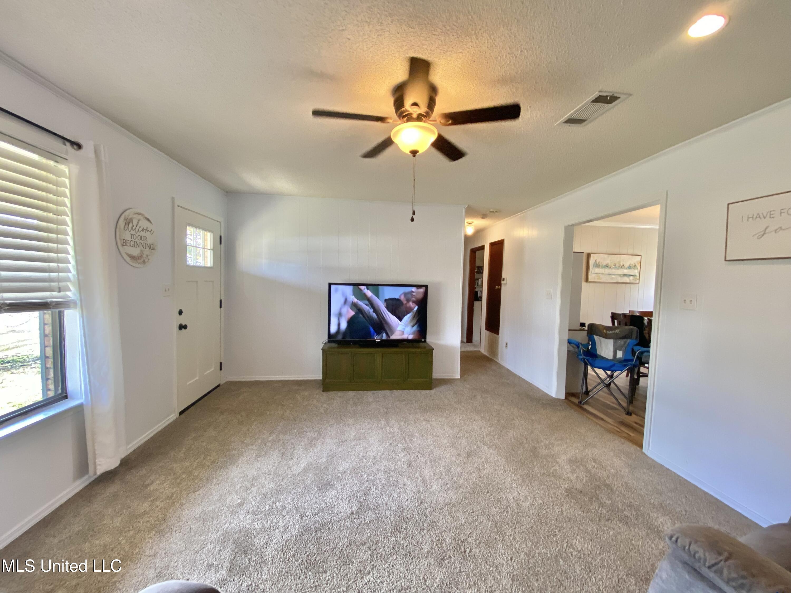 2221 Highway 63 Lucedale, MS 39452 - Photo 12 of 38 IMG_1640