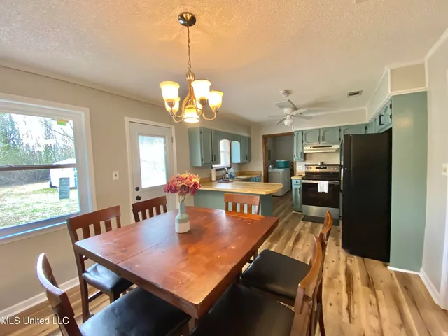 $169,900 | 2221 Highway 63, Lucedale, MS 39452