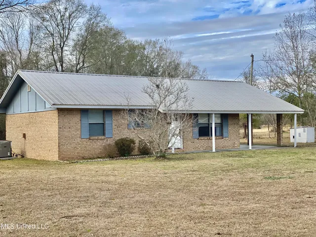 $169,900 | 2221 Highway 63, Lucedale, MS 39452