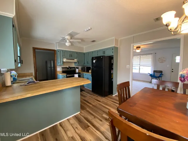 $169,900 | 2221 Highway 63, Lucedale, MS 39452