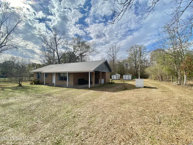 $169,900 | 2221 Highway 63, Lucedale, MS 39452