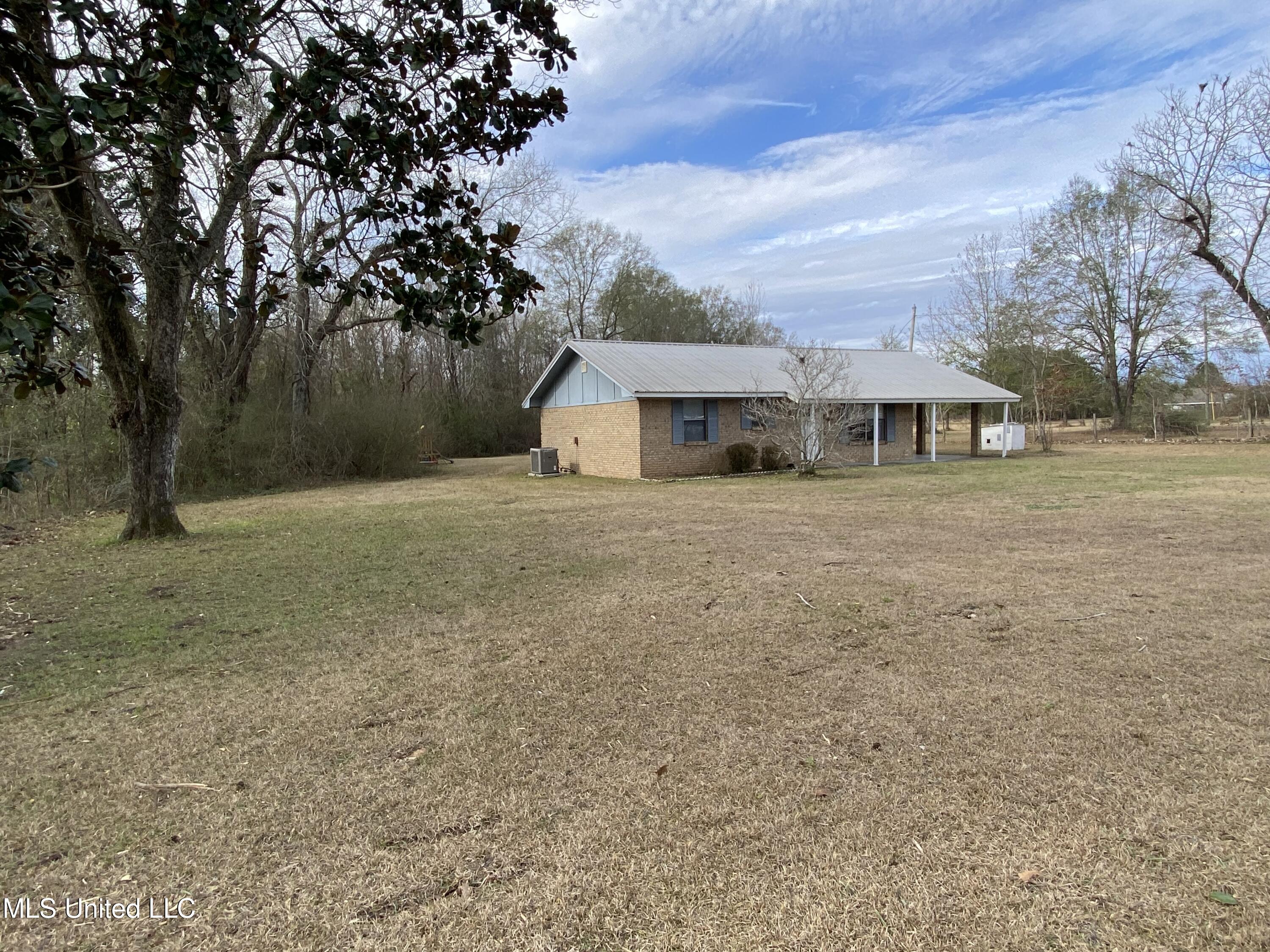 2221 Highway 63 Lucedale, MS 39452 - Photo 7 of 38 IMG_1662