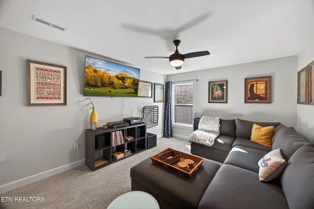 $975,000 | 323 Riverview Drive, Crossville, TN 38555