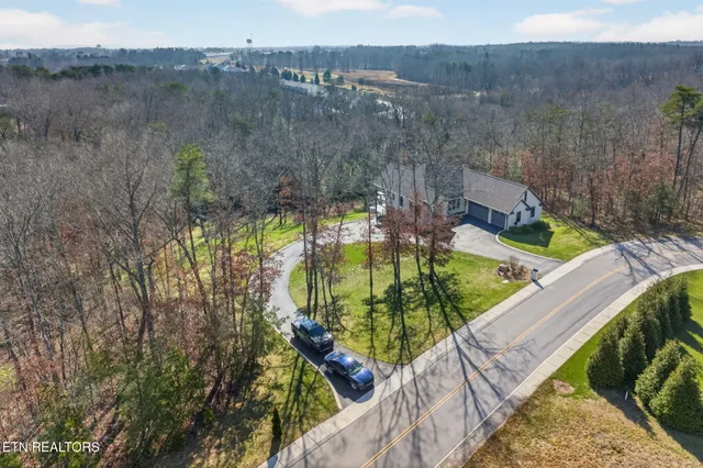 $975,000 | 323 Riverview Drive, Crossville, TN 38555