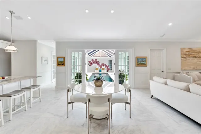 $2,755,000 | 615 Riomar Drive, Vero Beach, FL 32963