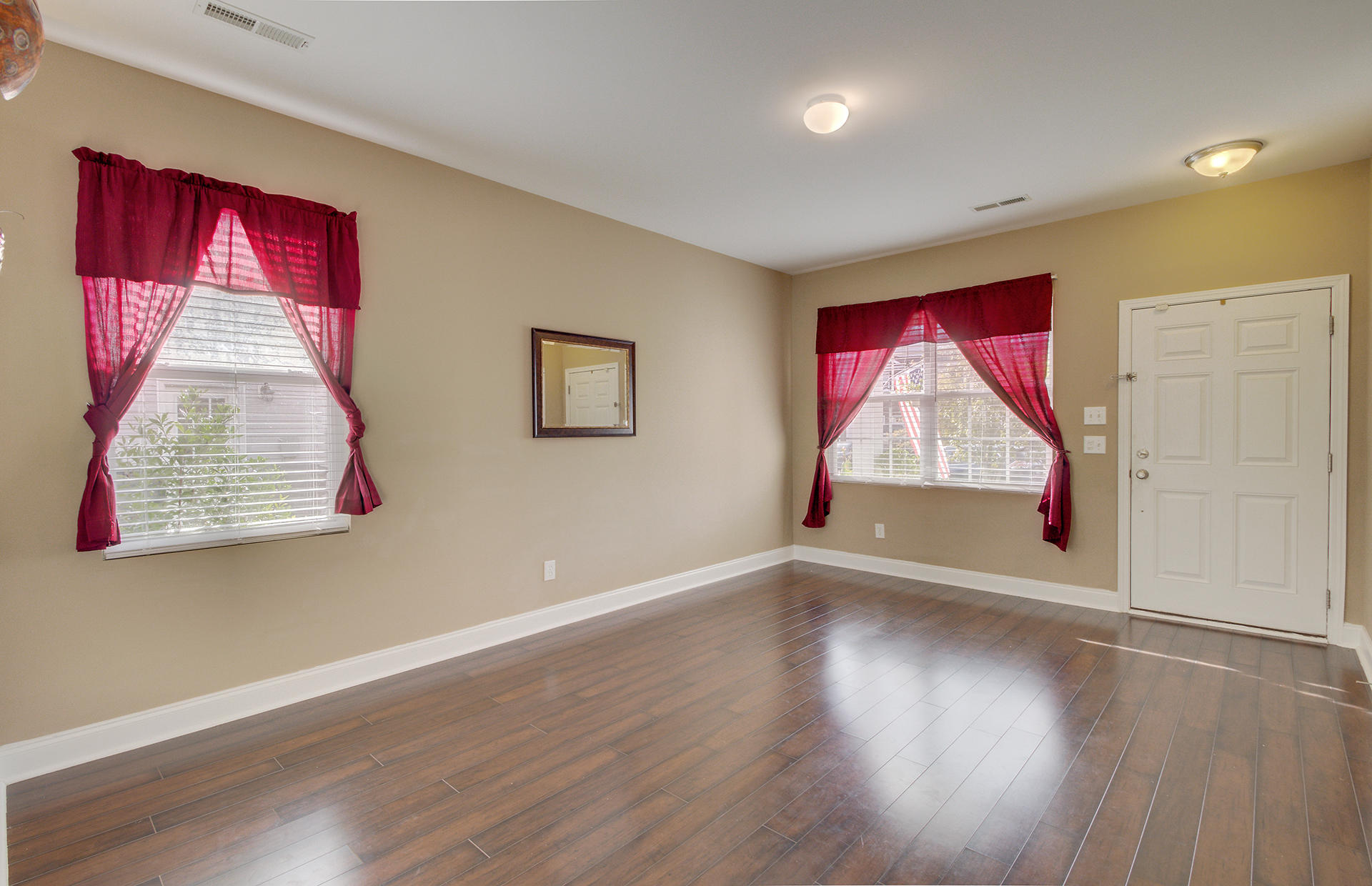 306 Albrighton Way Moncks Corner, SC 29461 - Photo 7 of 43 Living Room