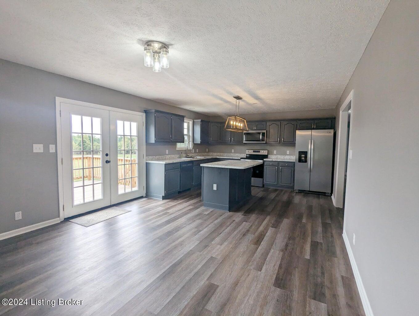 1639 Alton Road Lawrenceburg, KY 40342 - Photo 10 of 51 10