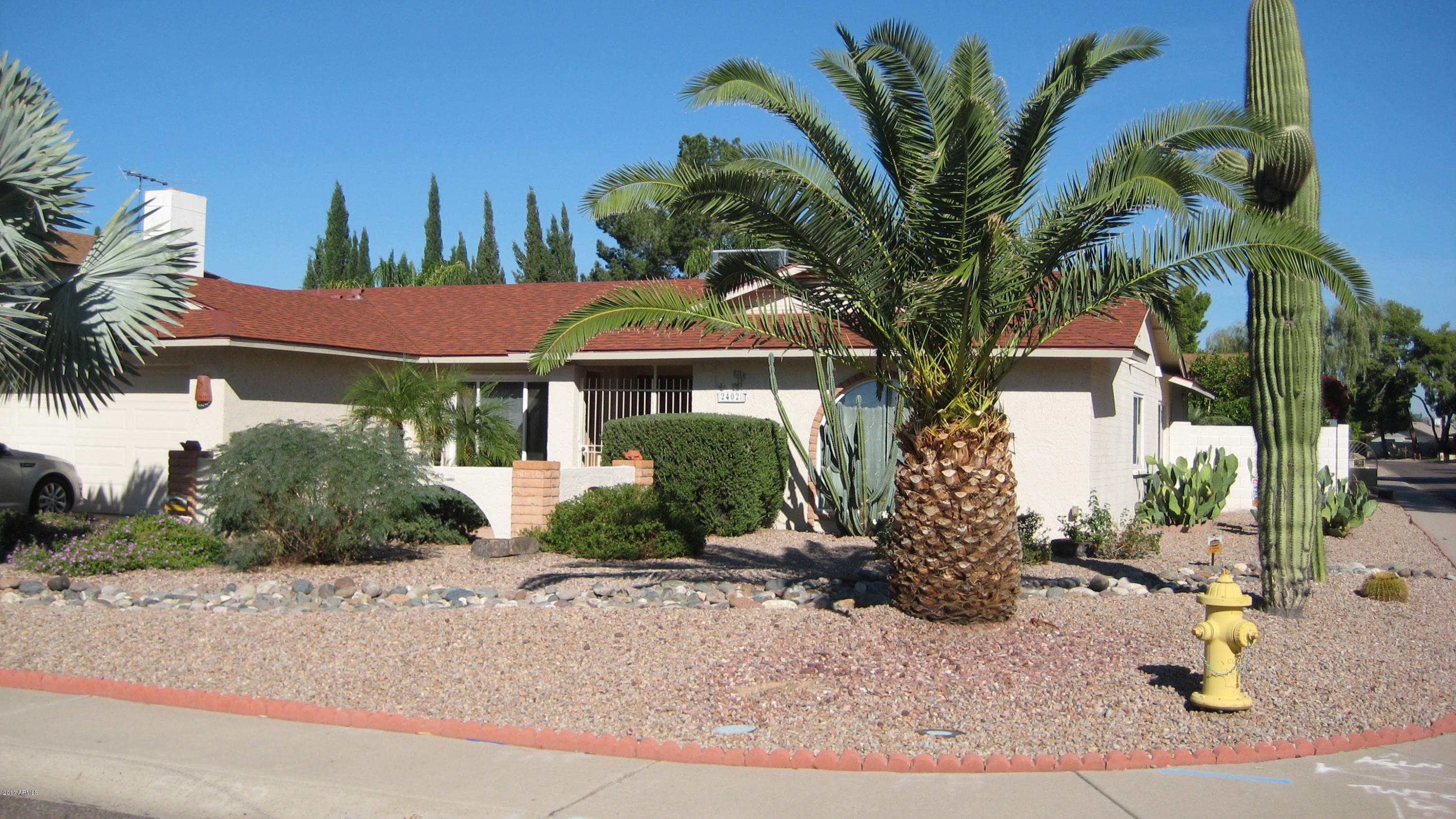 2402 West Hearn Road Phoenix, AZ 85023 - Photo 1 of 57 IMG_4141