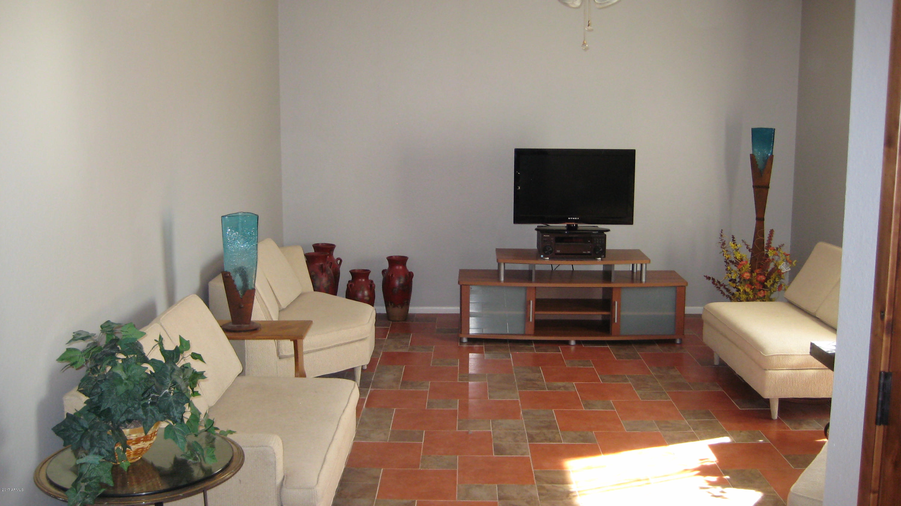 2402 West Hearn Road Phoenix, AZ 85023 - Photo 18 of 57 IMG_4165