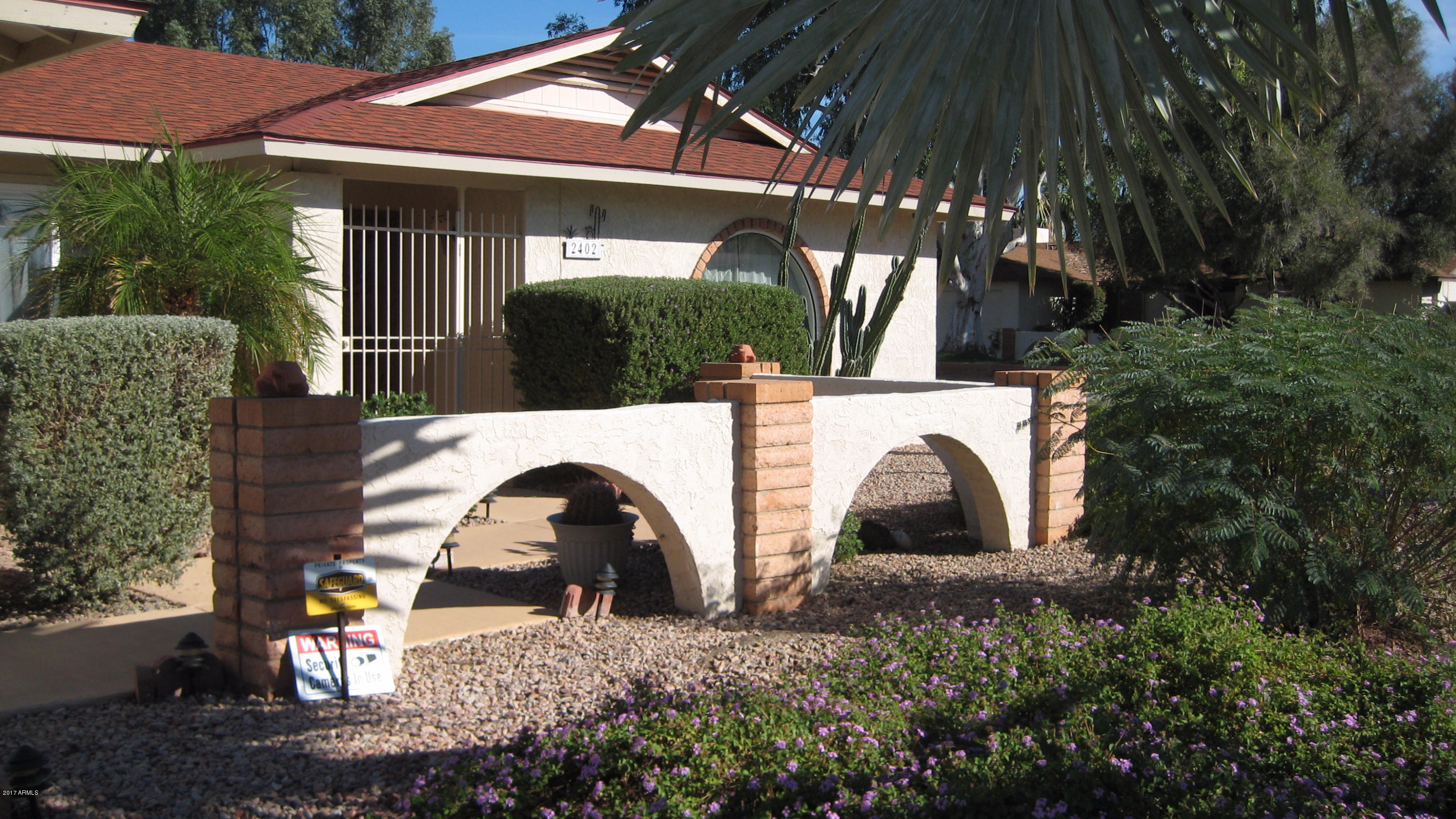 2402 West Hearn Road Phoenix, AZ 85023 - Photo 3 of 57 IMG_4144