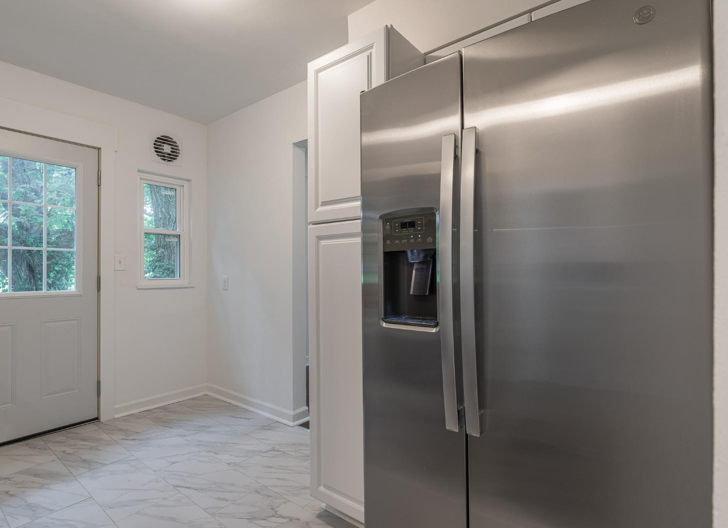 5008 Rapid Run Road Cincinnati, OH 45238 - Photo 8 of 32