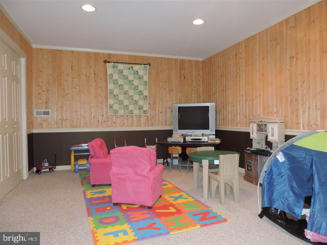2157 Ridgeview Road Dallastown, PA 17313 - Photo 19 of 36