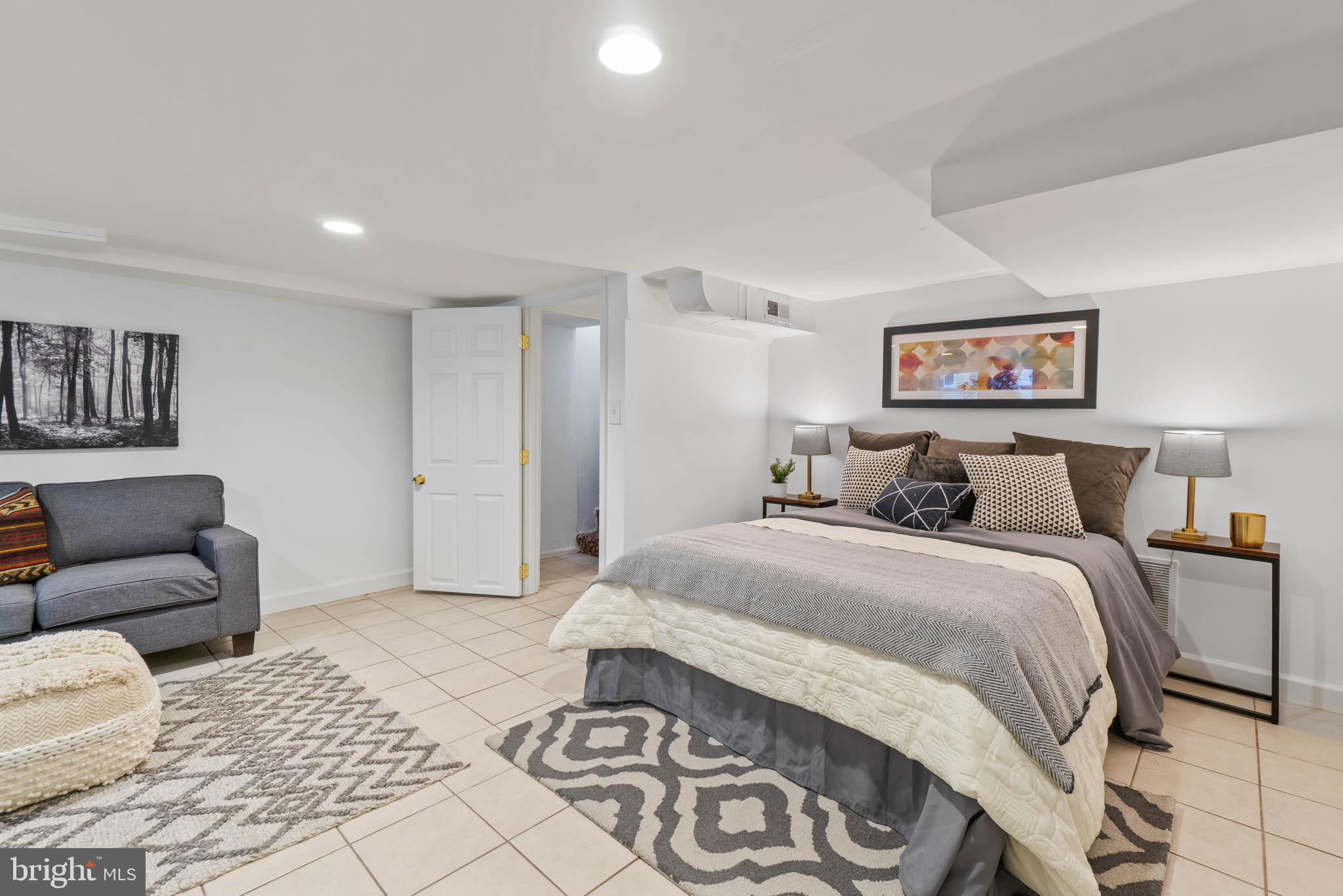 37 Seaton Place Northwest Washington, DC 20001 - Photo 29 of 38