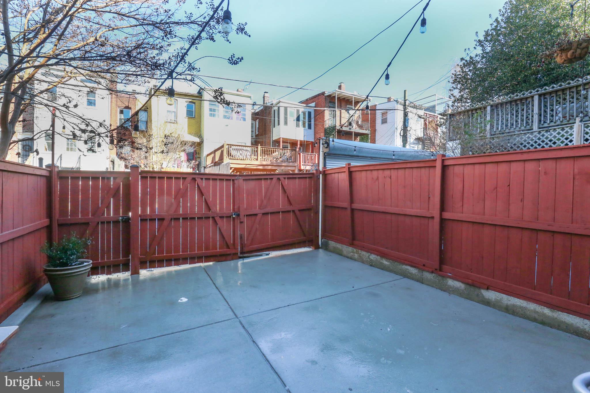 37 Seaton Place Northwest Washington, DC 20001 - Photo 36 of 38 17' x 17.5" paved area for parking or parties