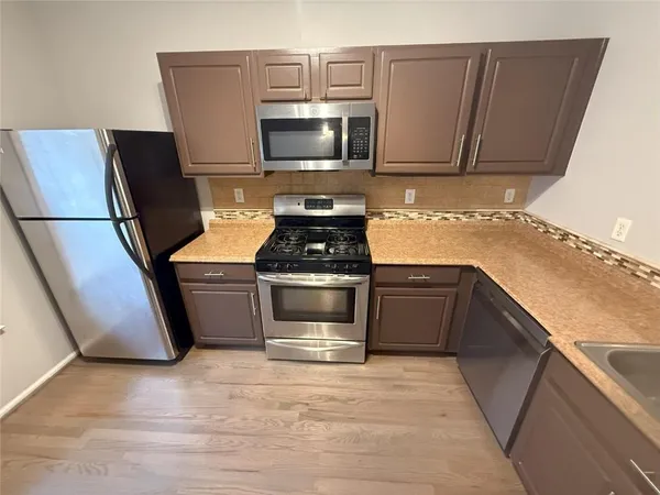 $2,100 | 1210 Kilmington Court, Alpharetta, GA 30009