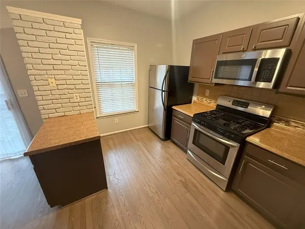 $2,100 | 1210 Kilmington Court, Alpharetta, GA 30009