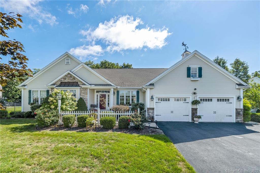 Welcome home to 49 Saddlehill Road.