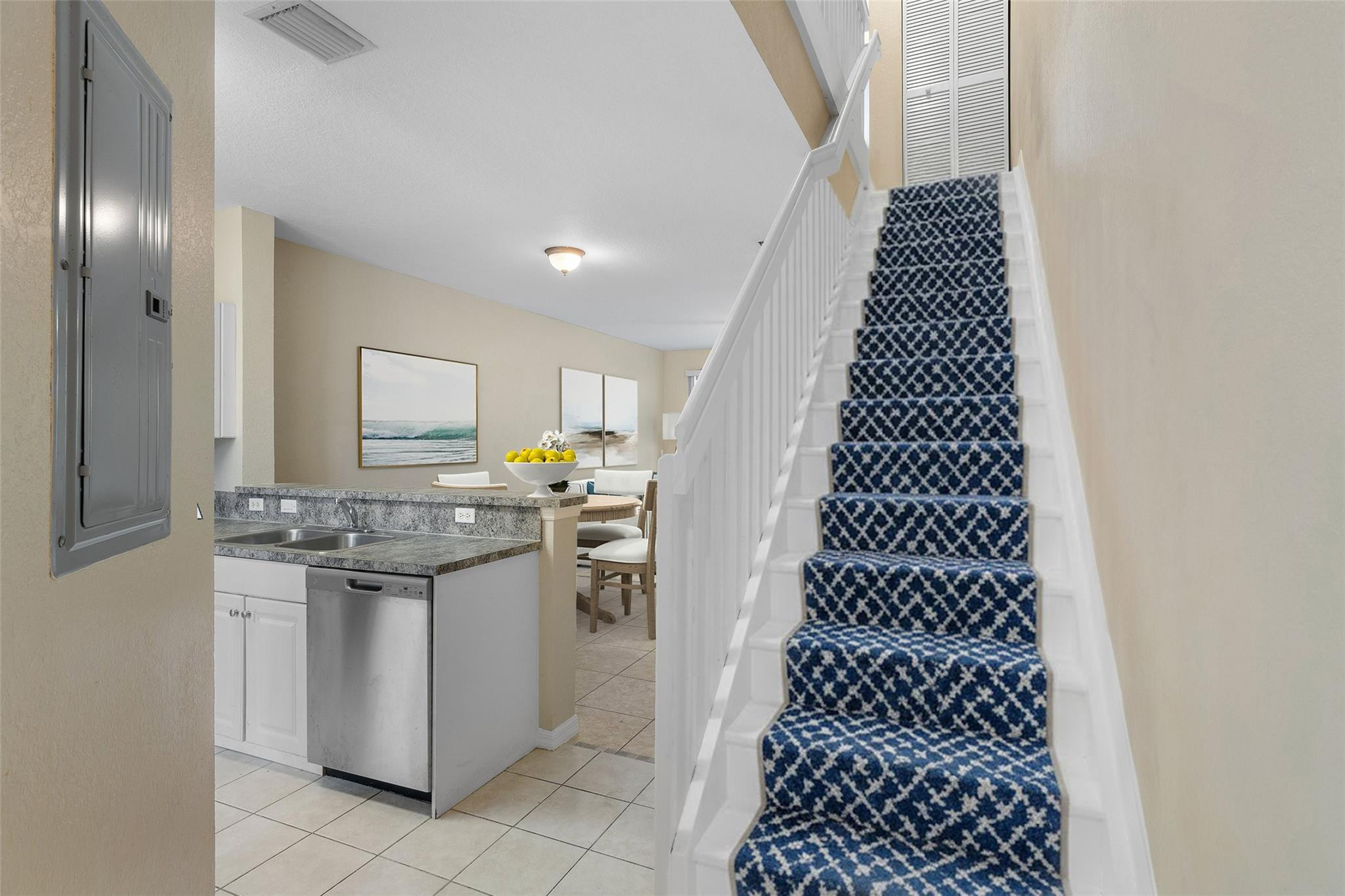 1992 Alamanda Way, Unit 1992 Riviera Beach, FL 33404 - Photo 2 of 28 VIRTUALLY STAGED