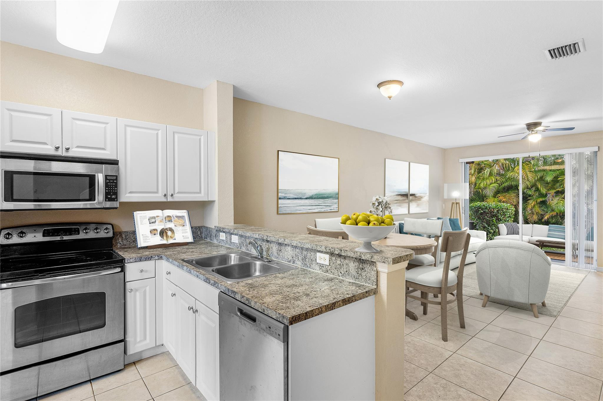 1992 Alamanda Way, Unit 1992 Riviera Beach, FL 33404 - Photo 6 of 28 VIRTUALLY STAGED