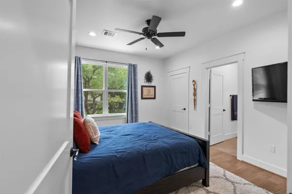 $4,000 | 4503 McKinney Street, Houston, TX 77023