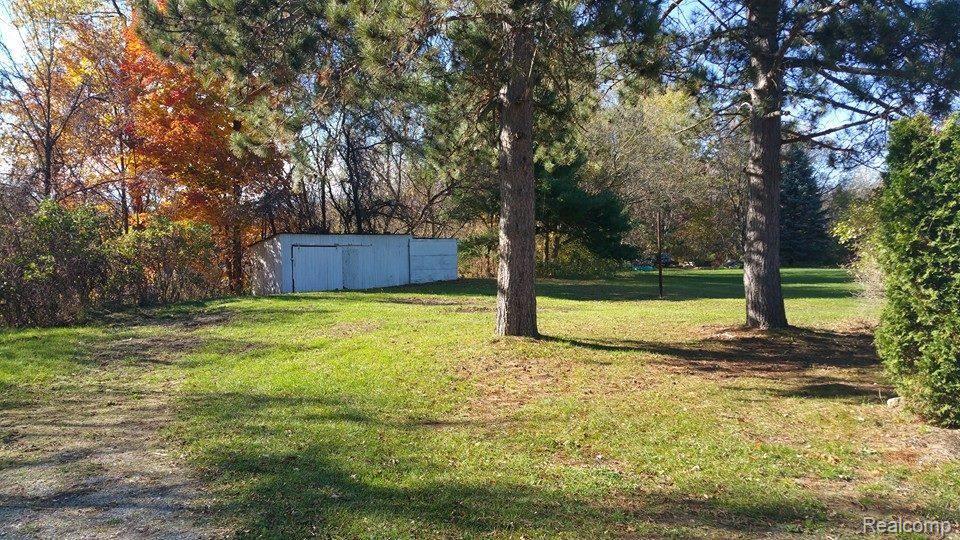 3081 Rabidue Road North Street, MI 48049 - Photo 16 of 17 10710569_10204155402098879_4387060361883859734_n.jpg