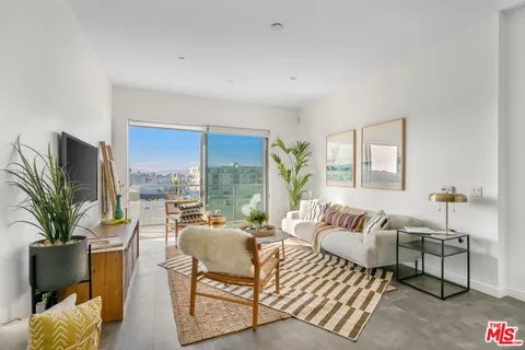 $1,049,000 | 4140 Glencoe Avenue, Unit 507, Marina del Rey, CA 90292