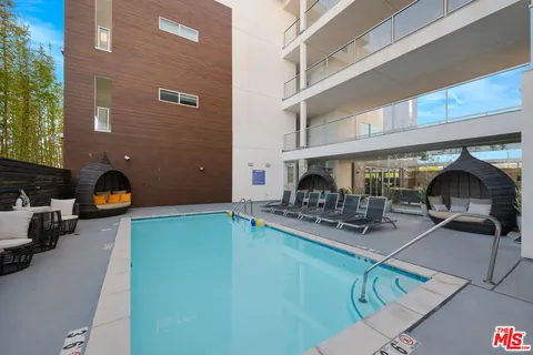$1,049,000 | 4140 Glencoe Avenue, Unit 507, Marina del Rey, CA 90292