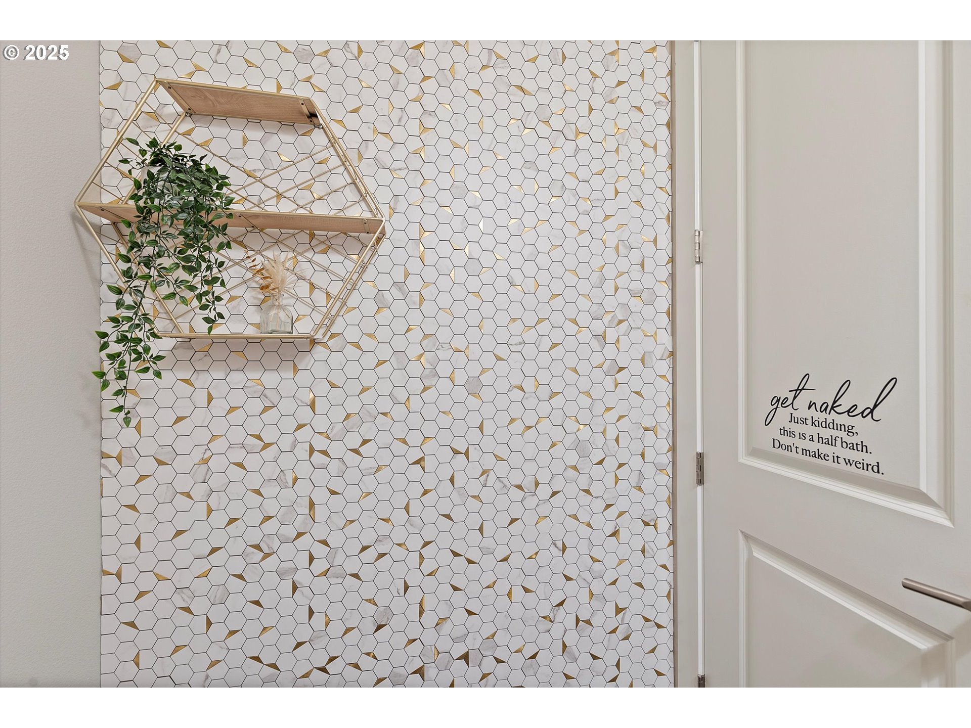 11754 Southwest Oslo Street Wilsonville, OR 97070 - Photo 13 of 44 Bathroom