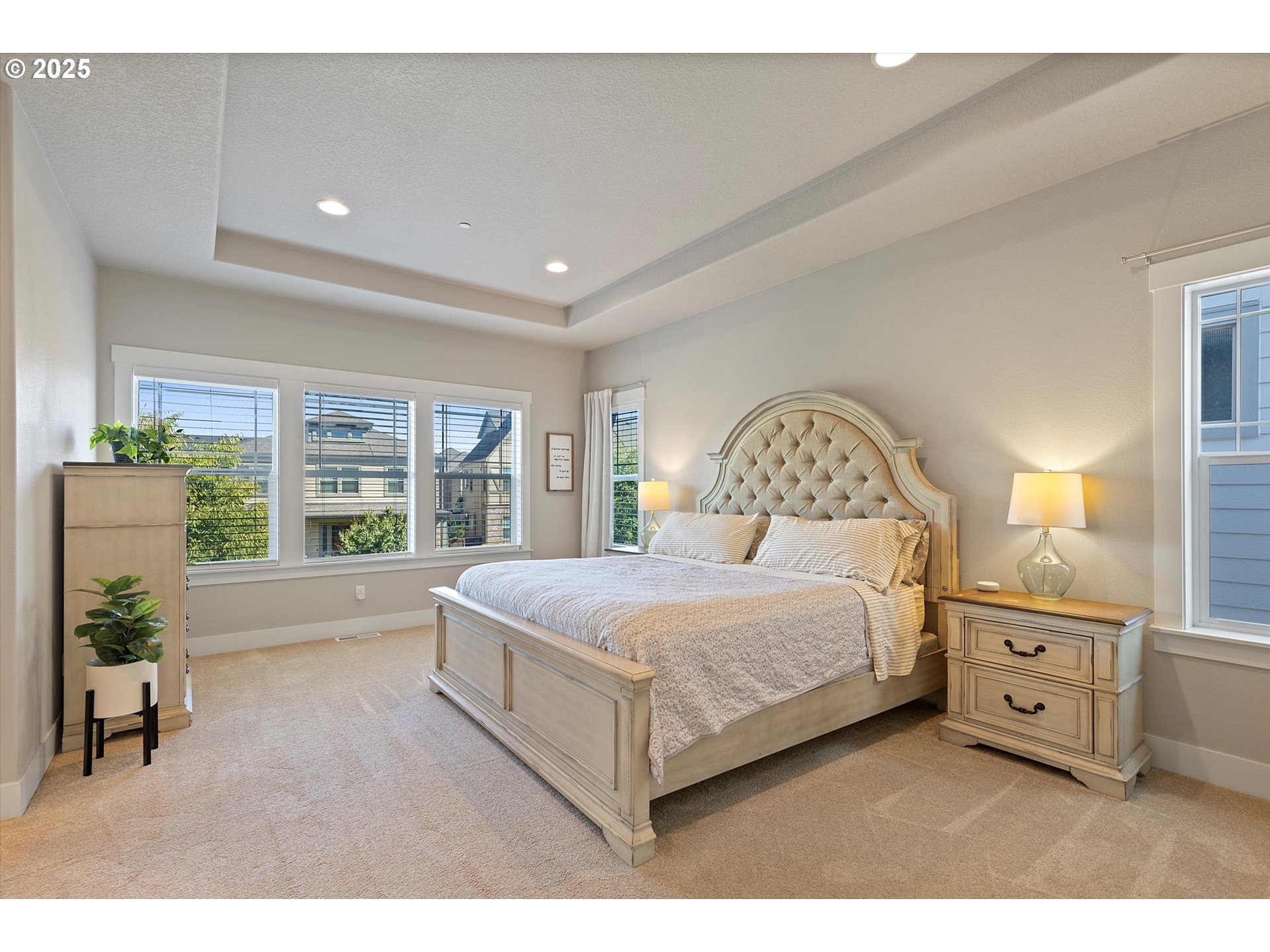 11754 Southwest Oslo Street Wilsonville, OR 97070 - Photo 17 of 44 Primary Bedroom