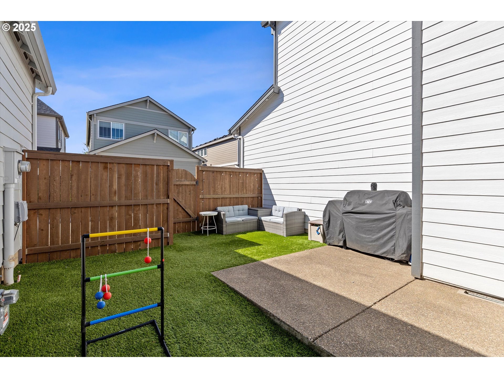 11754 Southwest Oslo Street Wilsonville, OR 97070 - Photo 33 of 44 Backyard