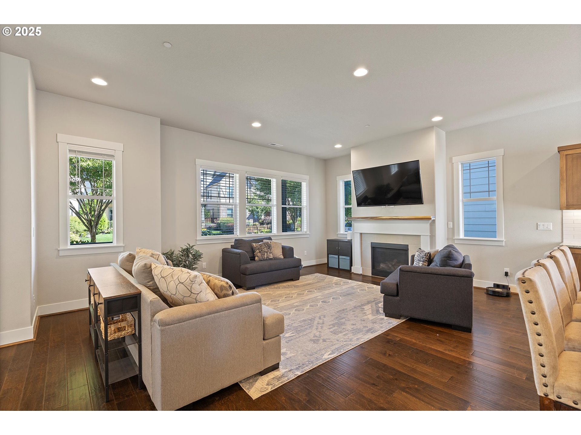 11754 Southwest Oslo Street Wilsonville, OR 97070 - Photo 4 of 44 Great Room