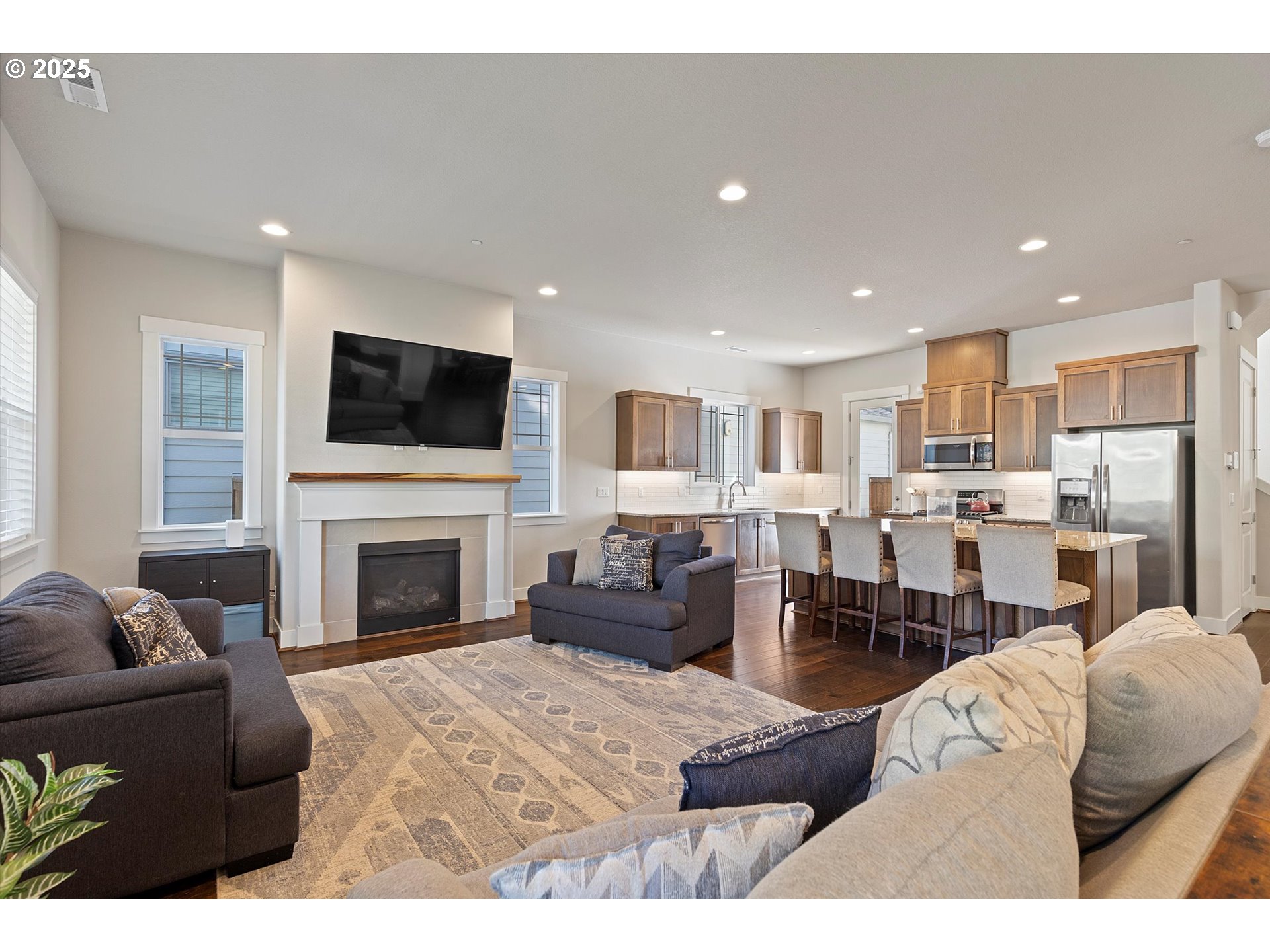 11754 Southwest Oslo Street Wilsonville, OR 97070 - Photo 5 of 44 Great Room