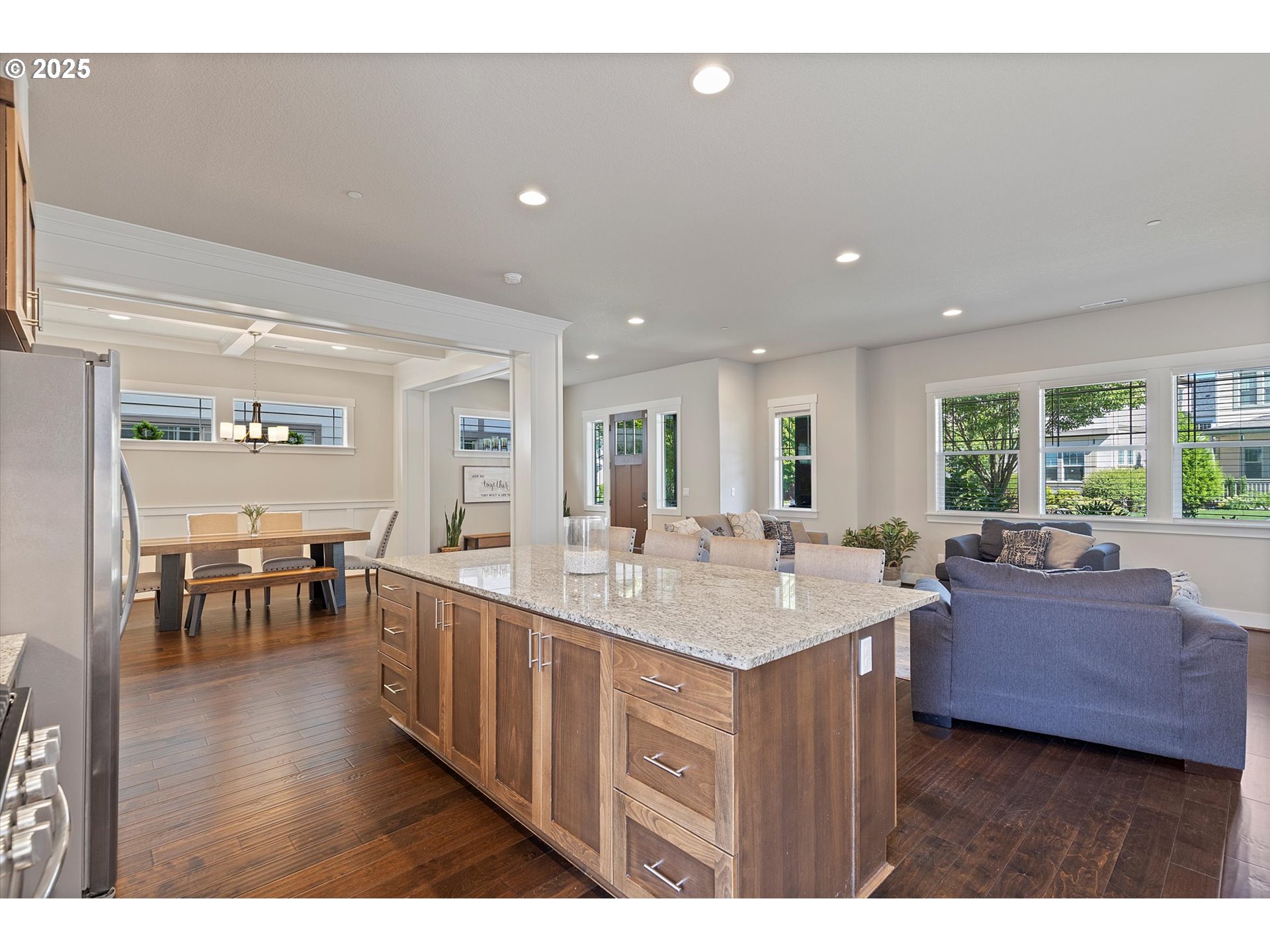 11754 Southwest Oslo Street Wilsonville, OR 97070 - Photo 8 of 44 Kitchen