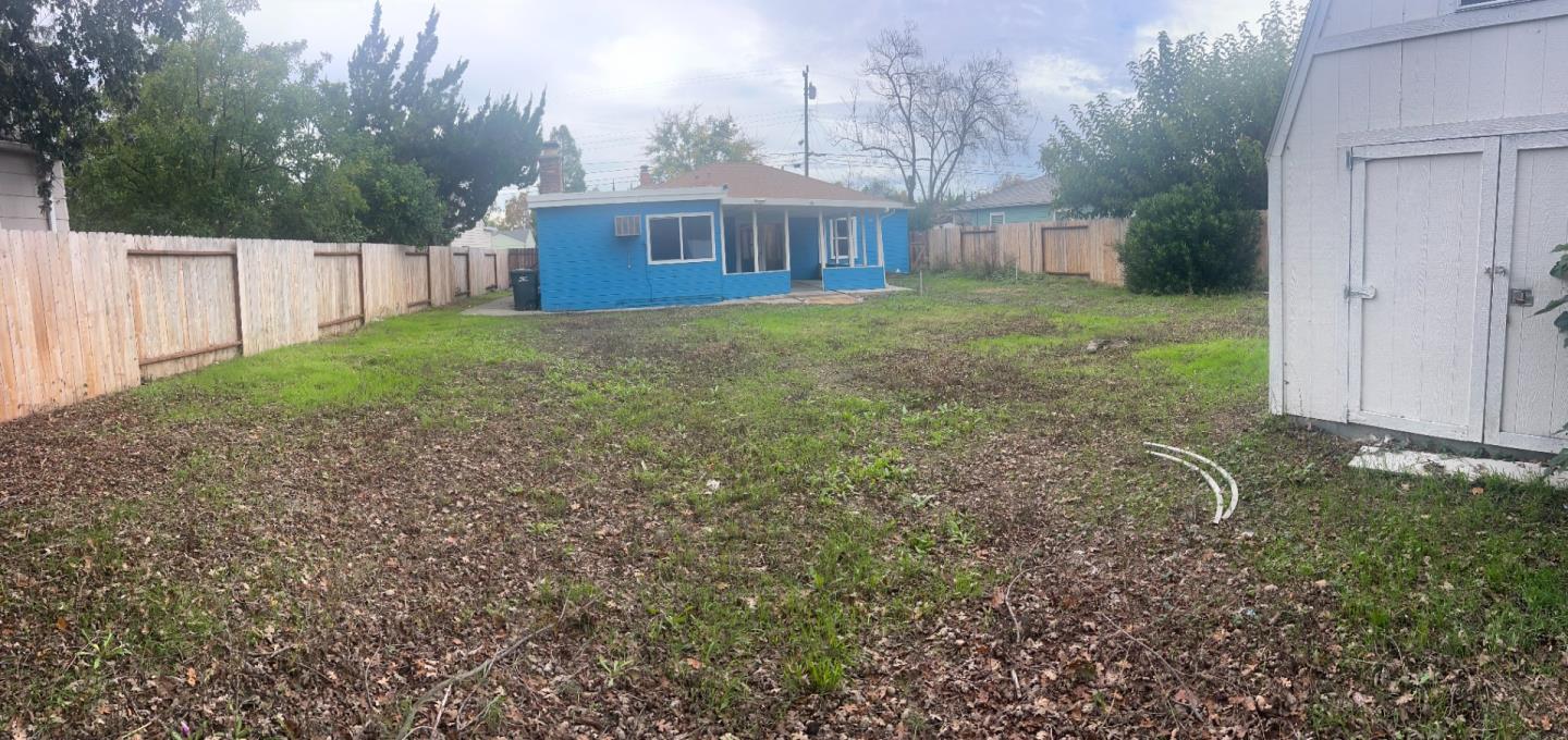 3612 Los Flores Avenue Concord, CA 94519 - Photo 65 of 65 a view of a house with yard and a garden