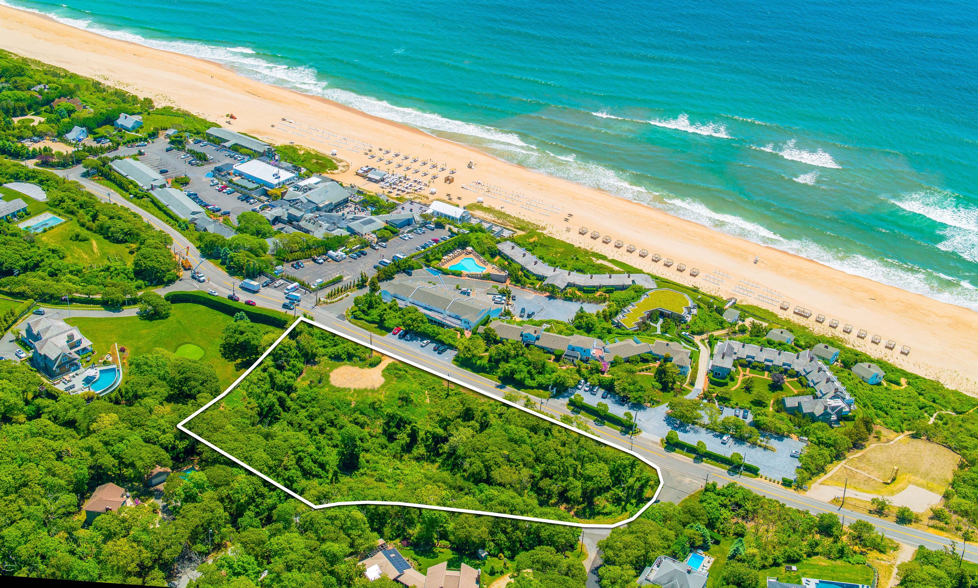 273 Old Montauk Highway Montauk, NY 11954 - Photo 1 of 5 a view of a yard
