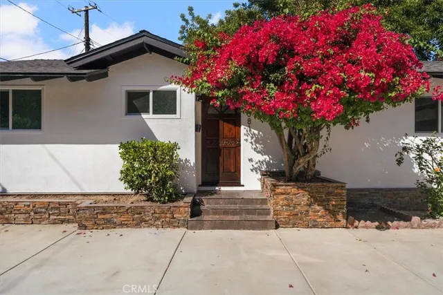 $840,000 | 8581 Owensmouth Avenue, Canoga Park, CA 91304
