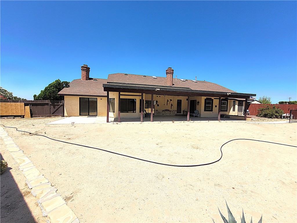 13889 Olathe Road Apple Valley, CA 92307 - Photo 14 of 39