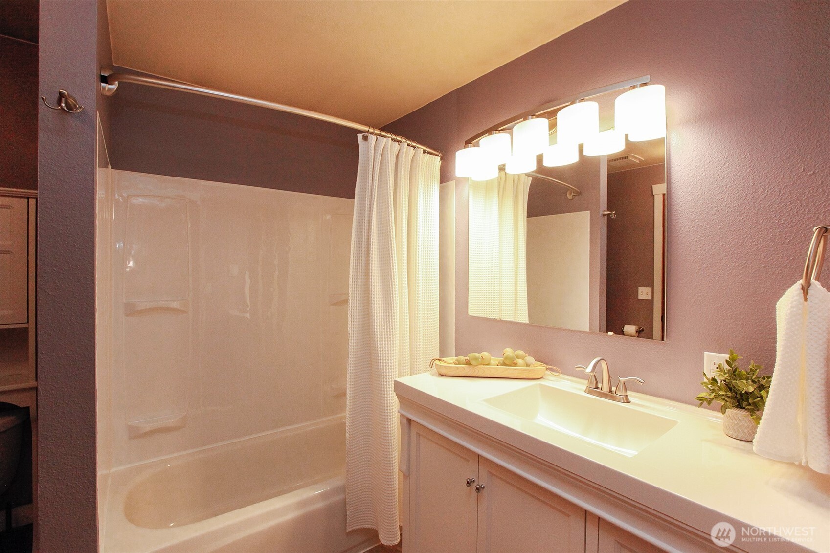 110 Southwest 325th Place Federal Way, WA 98023 - Photo 16 of 24