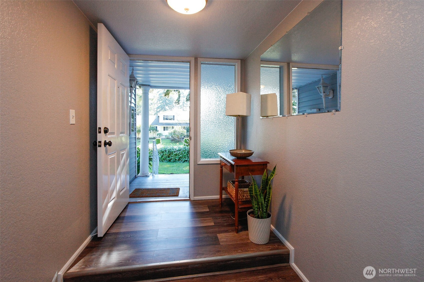 110 Southwest 325th Place Federal Way, WA 98023 - Photo 2 of 24