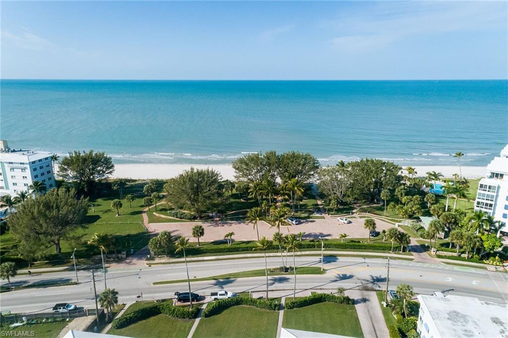 700 Bow Line Drive Naples, FL 34103 - Photo 12 of 18