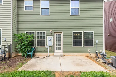 $450,000 | 2435 Alyssa Lane, Charlotte, NC 28208