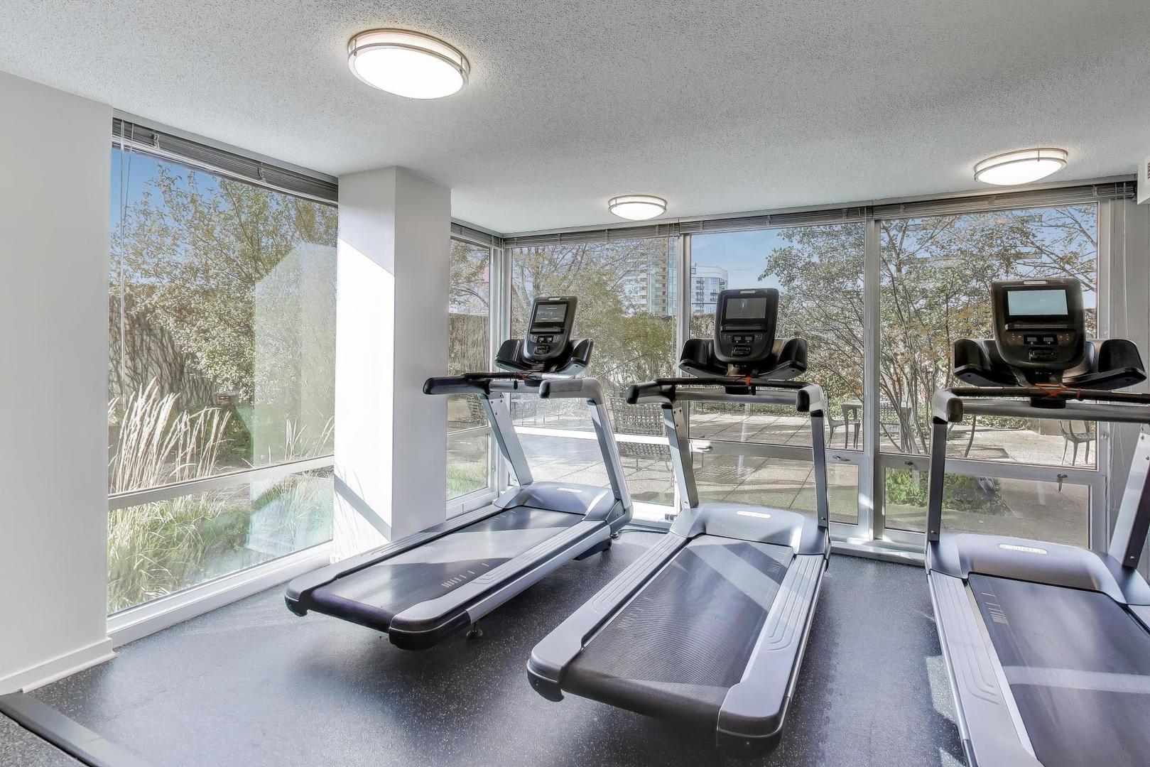 800 Elgin Road, Unit PH17 Evanston, IL 60201 - Photo 20 of 35